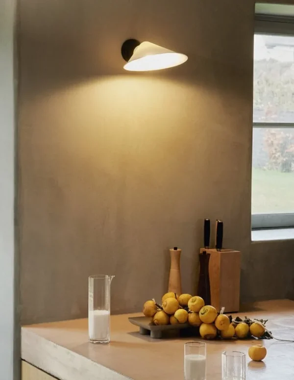 Frandsen Wandleuchten-DCWéditions Plume Wandleuchte mit Schalter, Porzellan