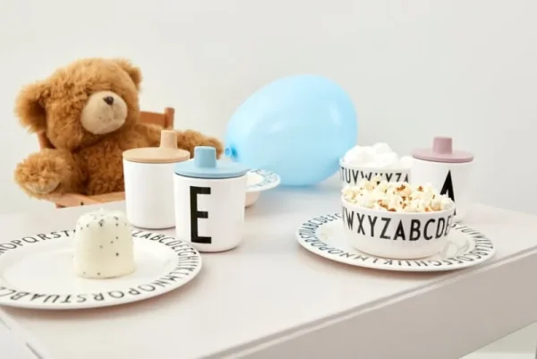 Kinder Design Letters Geschirr Für Kinder^Arne Jacobsen Kindertasse, Ecozen, A–Z