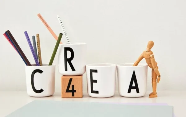 Kinder Design Letters Geschirr Für Kinder^Arne Jacobsen Kindertasse, Ecozen, A–Z