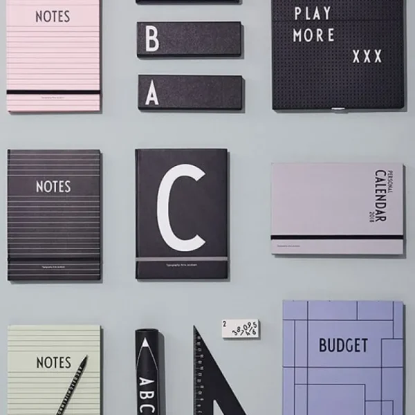 Design Letters Schreibwaren^Federmäppchen Arne Jacobsen, A-Z