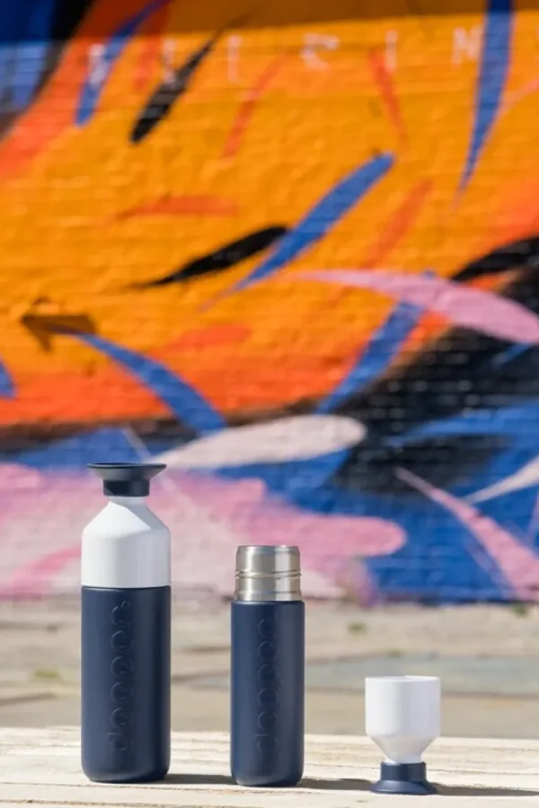 Dopper Sport- Und Outdoor-produkte^Trinkflasche, 350 ml, isoliert, Braker Blue