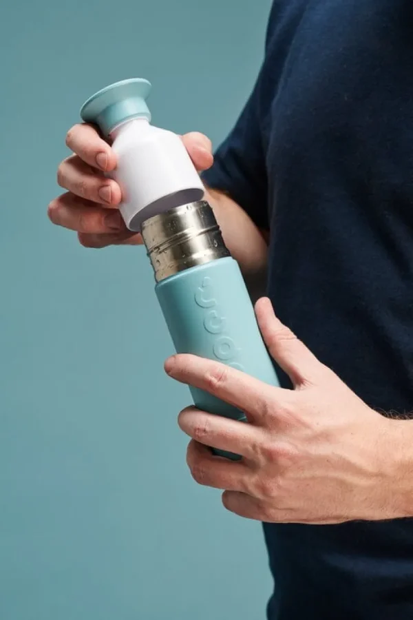 Dopper Sport- Und Outdoor-produkte^Trinkflasche, 350 ml, isoliert, Bottlenose Blue