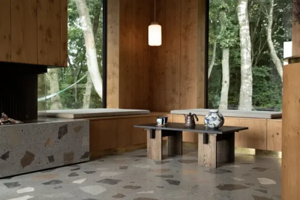 Normann Copenhagen Tische-Eberhart Furniture Arnold Couchtisch, dunkler Beton - dunkle Eiche