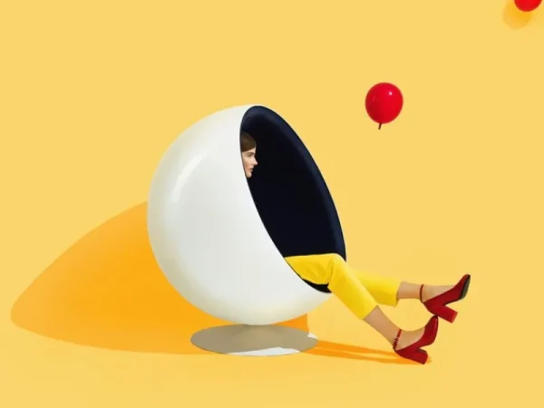 GUBI Sitzgelegenheiten-Eero Aarnio Originals Ball Chair, Weiß - Schwarz