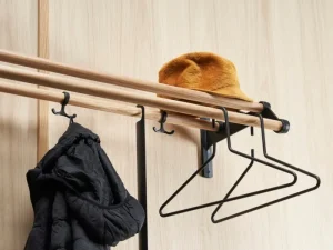 Essem Design Garderoben Und Kleiderbügel^Nostalgi 291 Hutablage, 100 cm, Eiche schwarz gebeizt - Schwarz