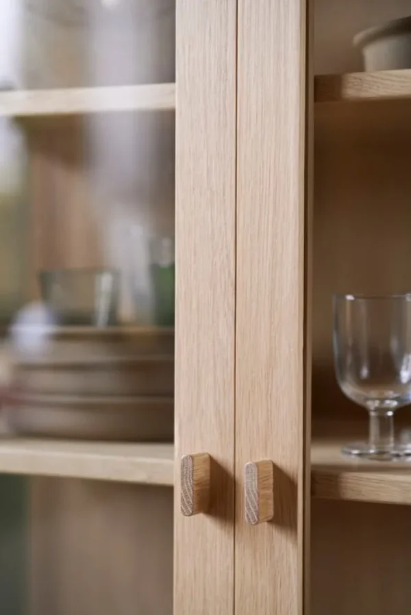 Lundia Aufbewahrungsmöbel-FDB Møbler A90 Boderne Vitrine, 178 cm, Eiche, lackiert