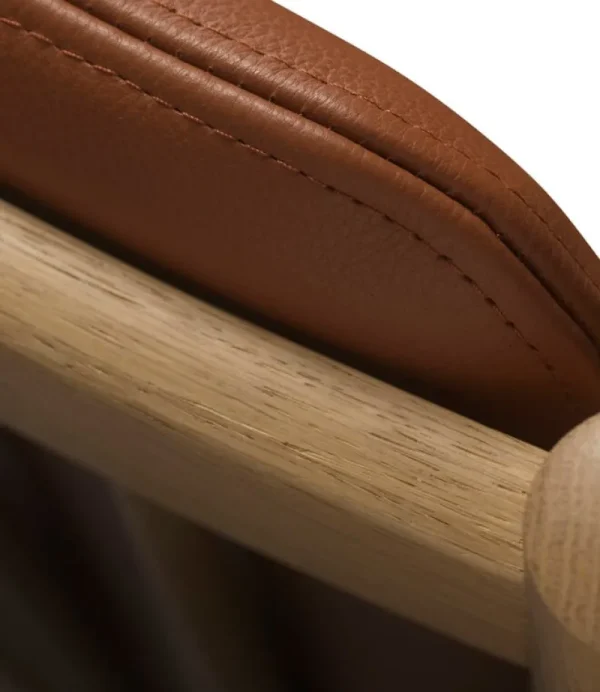 Emeco Sitzgelegenheiten-FDB Møbler J147 Loungesessel, Eiche - cognacbraunes Leder