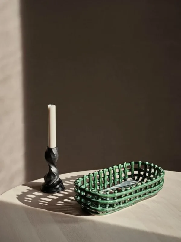 ferm LIVING Dekorationsgegenstände^Ceramic Korb, oval, Smaragdgrün