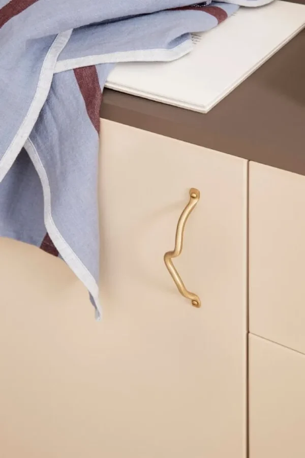 ferm LIVING Garderoben Und Kleiderbügel^Curvature Griff, Messing