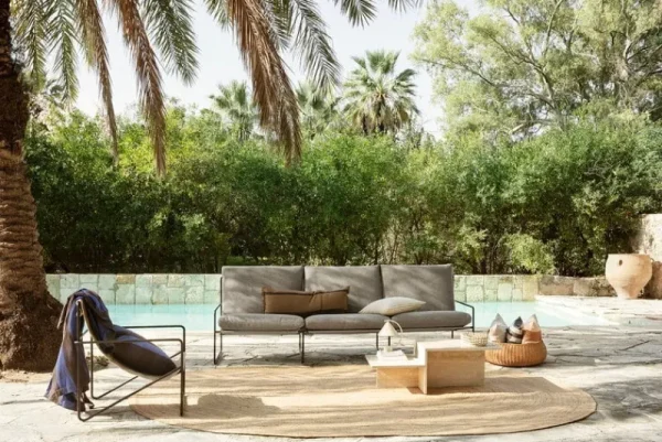 ferm LIVING Terrassenmöbel | Sofas Und Liegen^Desert 3-Sitzer-Sofa, Schwarz - dunkles Sandbeige, Dolce