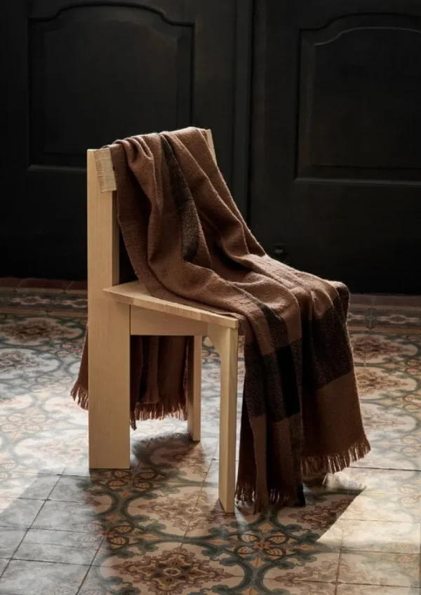 ferm LIVING Decken Und Überwürfe^Dry Decke, 120 x 170 cm, Zuckertang - Schwarz