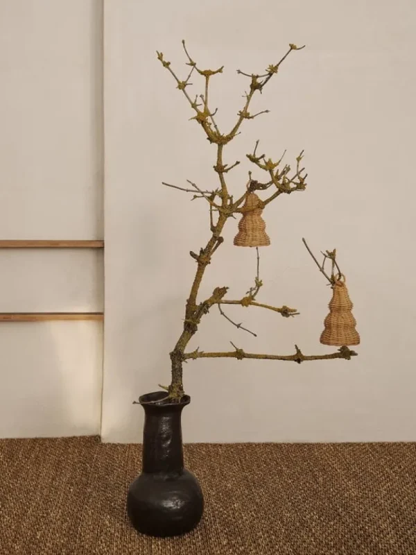 ferm LIVING Weihnachtsdekoration^Geflochtene Weihnachtsglocken, 2er-Set, Naturrattan
