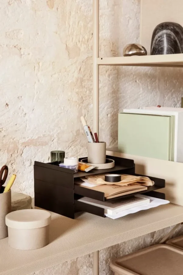 ferm LIVING Badezimmeraccessoires^Kleiner Bon Accessories Behälter, Sand – schwarz