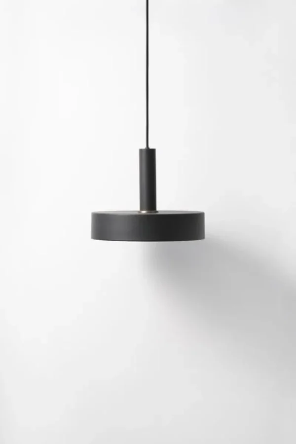 Fritz Hansen Deckenleuchten-ferm LIVING Lampenfassung Socket Pendant High, schwarz