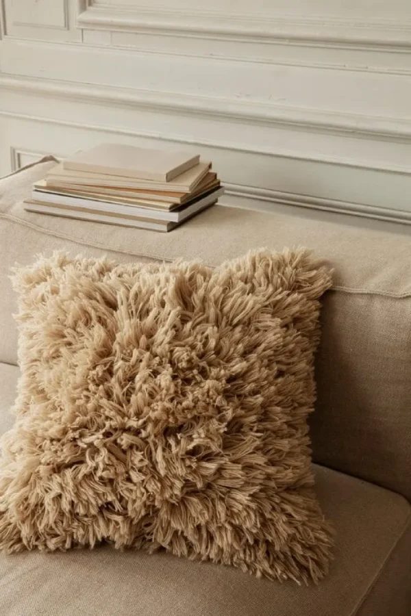 ferm LIVING Kissen^Meadow Hochflor-Kissen, Heller Sand