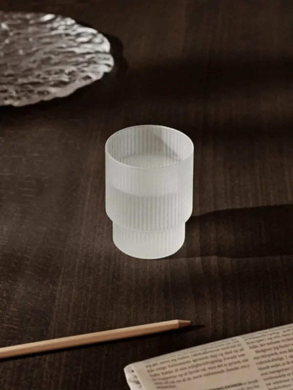 ferm LIVING Gläser Und Tassen^Ripple Trinkgläser, 4 Stück, satiniert