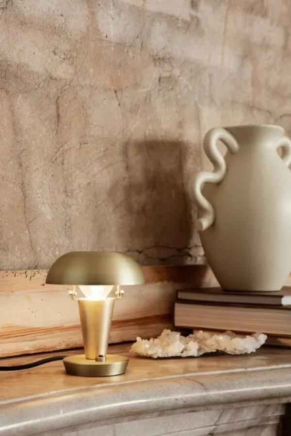 Marset Tischlampen-ferm LIVING Tiny Tischleuchte, niedrig, Messing