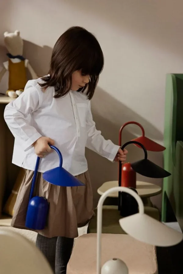 ferm LIVING Tischlampen | Tragbare Lampen-Tragbare Leuchte Arum, Cashmere