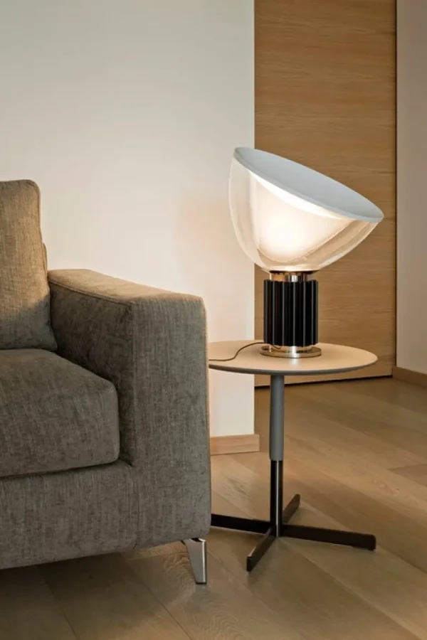Flos Tischlampen-Tischleuchte Taccia, klein, schwarz
