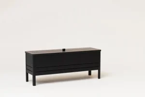 Kartell Aufbewahrungsmöbel | Sitzgelegenheiten-Form & Refine A Line Aufbewahrungsbank, 111 cm, schwarz gebeizte Eiche