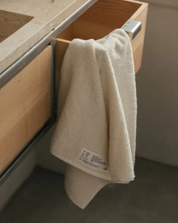 Frama Badezimmertextilien^Heavy Towel Badehandtuch, Gebrochenes Weiß