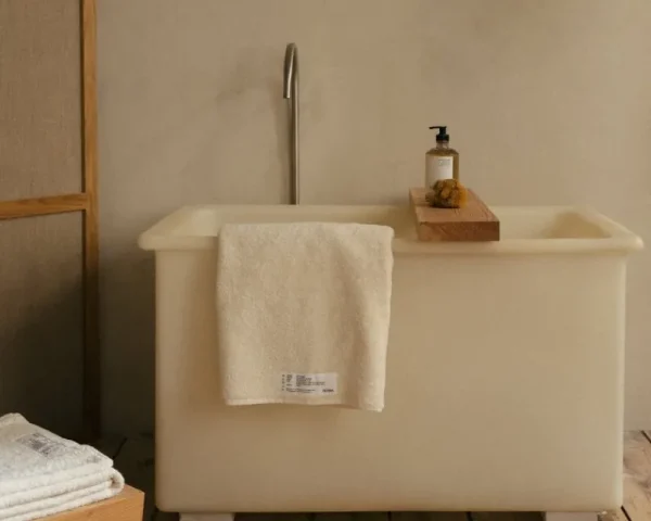 Frama Badezimmertextilien^Heavy Towel Badehandtuch, Gebrochenes Weiß