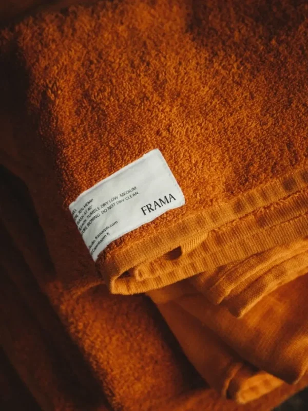 Frama Badezimmertextilien^Heavy Towel Handtuch, Burned Orange