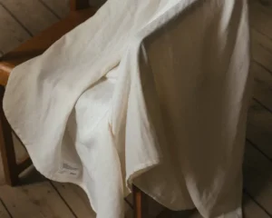 Frama Badezimmertextilien^Light Towel Badelaken, Knochenweiß