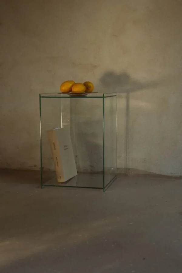 Artek Tische-Frama Rivet Box Tisch, Klarglas