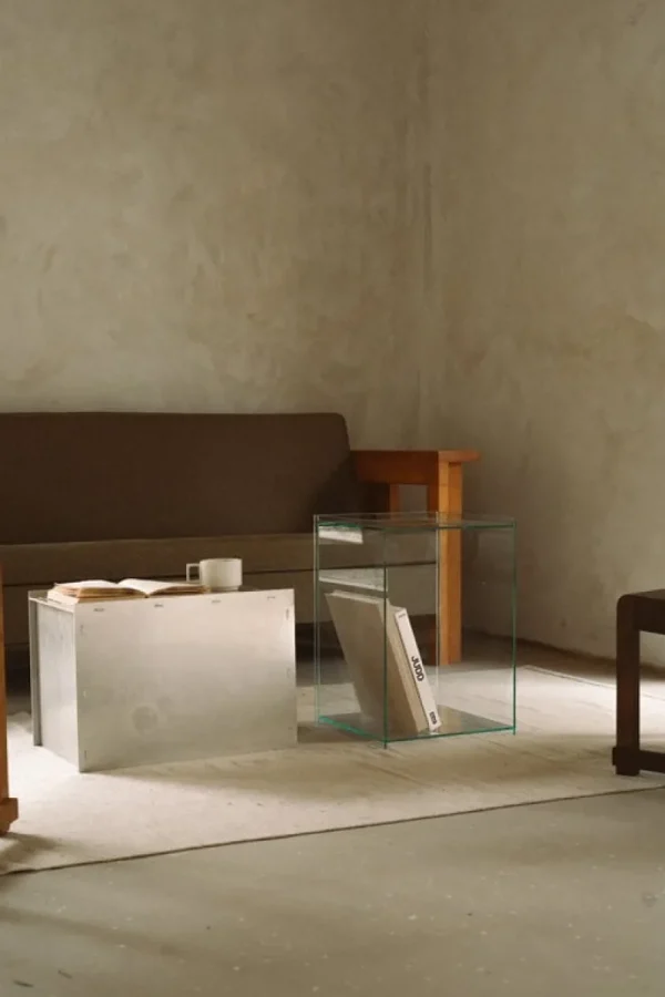 Artek Tische-Frama Rivet Box Tisch, Klarglas