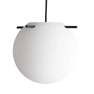 GUBI Deckenleuchten-Frandsen Koi Pendelleuchte, 25 cm, opalweiß - schwarz