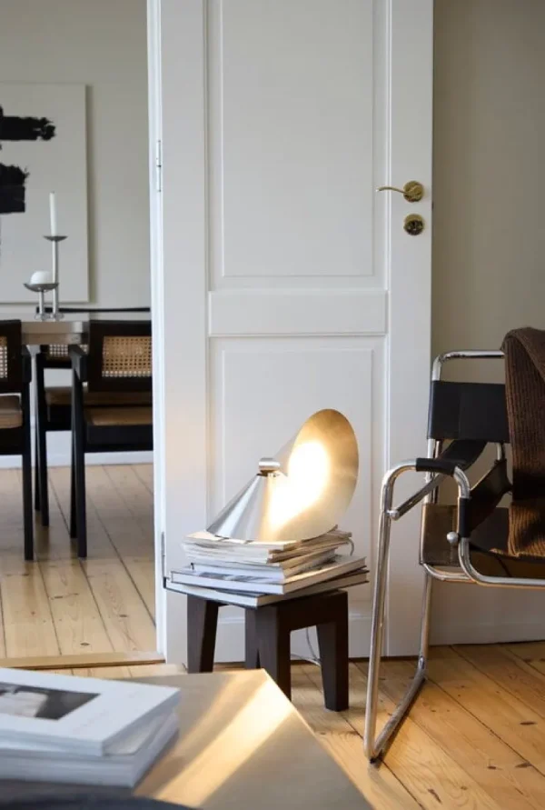 Frandsen Tischlampen-Peel Tischleuchte, gebürsteter Edelstahl