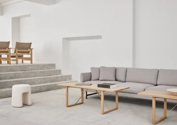 Fredericia Tische-BM67 Couchtisch, Eiche hell geölt - Messing