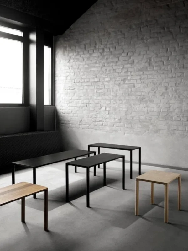 Fredericia Tische-Piloti Couchtisch, 120 x 39 cm, Eiche geräuchert