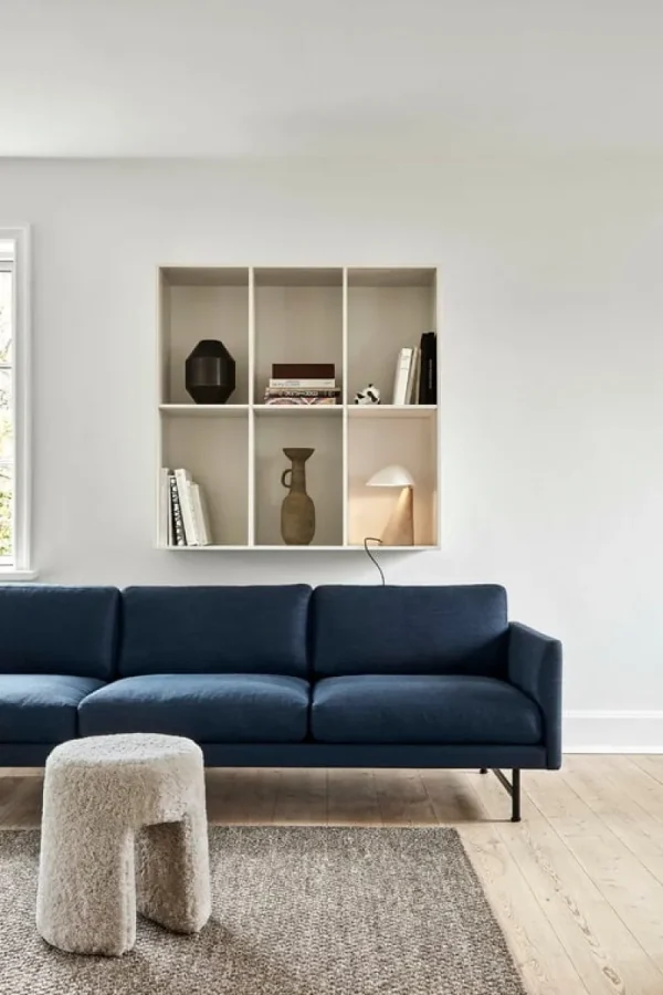 Muuto Sitzgelegenheiten-Fredericia Sequoia Pouf, Schaffell Moonlight