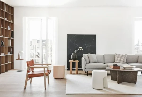 Tapio Anttila Collection Sofas Und Liegen-Fredericia Sofa Calmo 80, 3 Sitzer, Ruskin 10 – schwarzer Stahl
