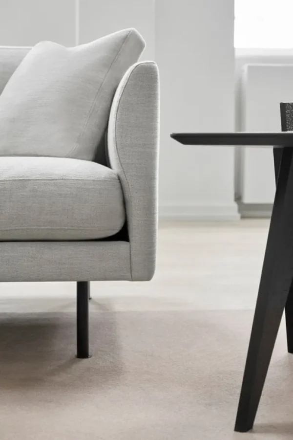 Tapio Anttila Collection Sofas Und Liegen-Fredericia Sofa Calmo 80, 3 Sitzer, Ruskin 10 – schwarzer Stahl