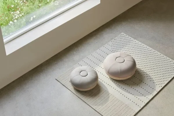 Fritz Hansen Sitzgelegenheiten-CM Pouf, Groß, Beige