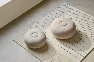 Fritz Hansen Sitzgelegenheiten-CM Pouf, Groß, Beige