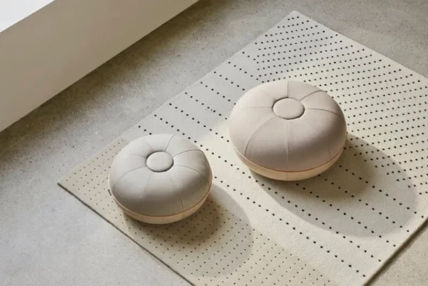 Fritz Hansen Sitzgelegenheiten-CM Pouf, Groß, Beige
