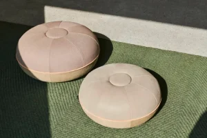 Fritz Hansen Sitzgelegenheiten-CM Pouf, Groß, Beige