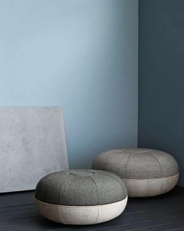 ferm LIVING Sitzgelegenheiten-Fritz Hansen CM Pouf, klein, dunkelgrau