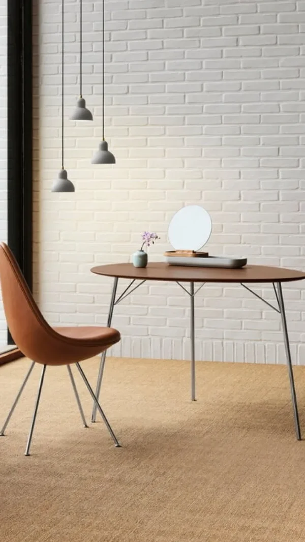 Woud Tische-Fritz Hansen Egg-Tisch, 115 x 84 cm, Chrom – Nussbaum