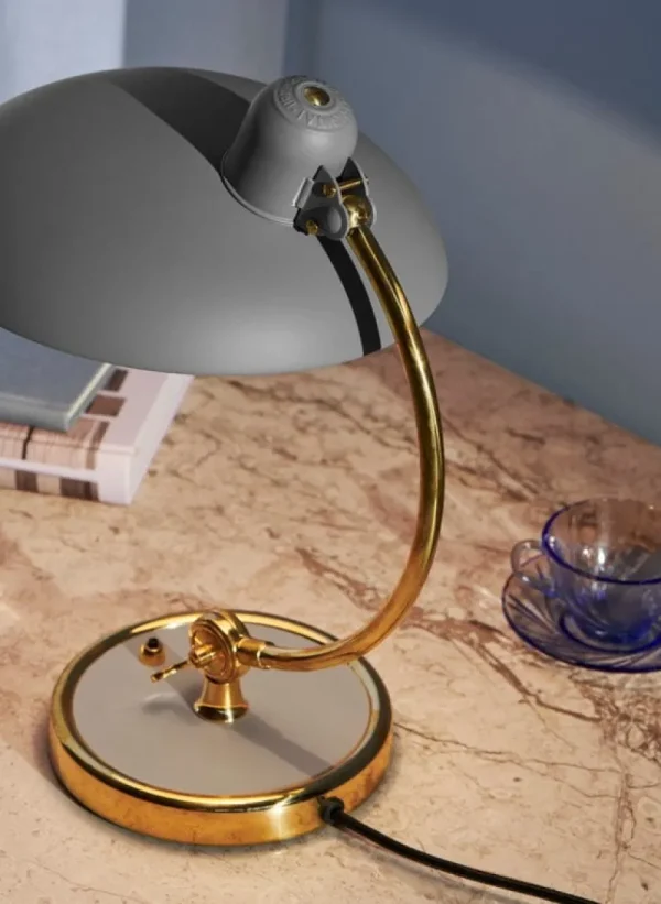 Fritz Hansen Schreibtischlampen | Tischlampen-Kaiser Idell 6631 T Luxus Tischleuchte, Hellgrau – Messing