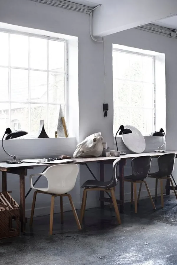 Fritz Hansen Bürobeleuchtung | Schreibtischlampen^Kaiser Idell 6631 T Luxus Tischleuchte, mattschwarz – Messing