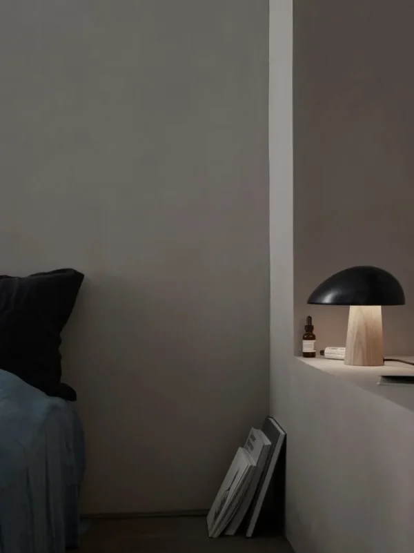Fritz Hansen Tischlampen-Tischleuchte Night Owl, mitternachtsblau – Esche