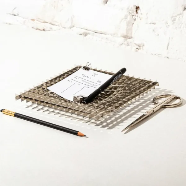 Fundamental Berlin Dekorationsgegenstände^Gravity Tablett, 20 x 20 cm, Edelstahl