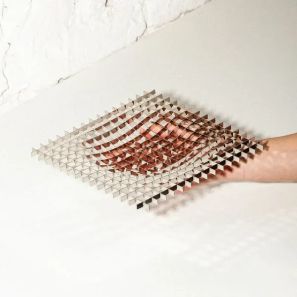 Fundamental Berlin Dekorationsgegenstände^Gravity Tablett, 20 x 20 cm, Edelstahl