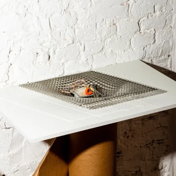 Fundamental Berlin Dekorationsgegenstände^Gravity Tablett, 36 x 36 cm, Edelstahl