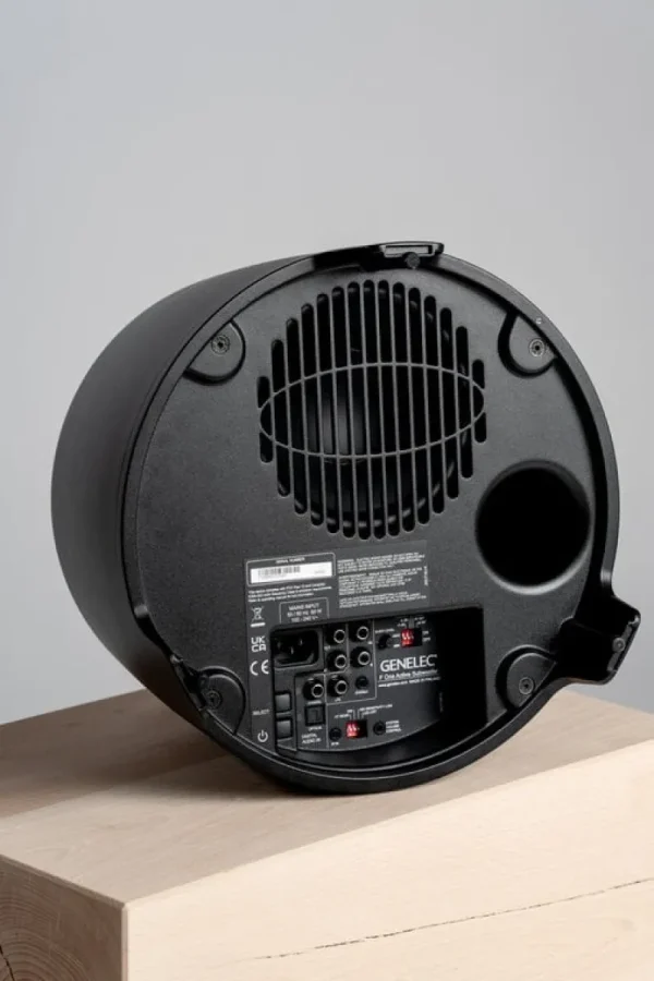 Genelec Unterhaltungselektronik^F One (B) Aktiv-Subwoofer, schwarz
